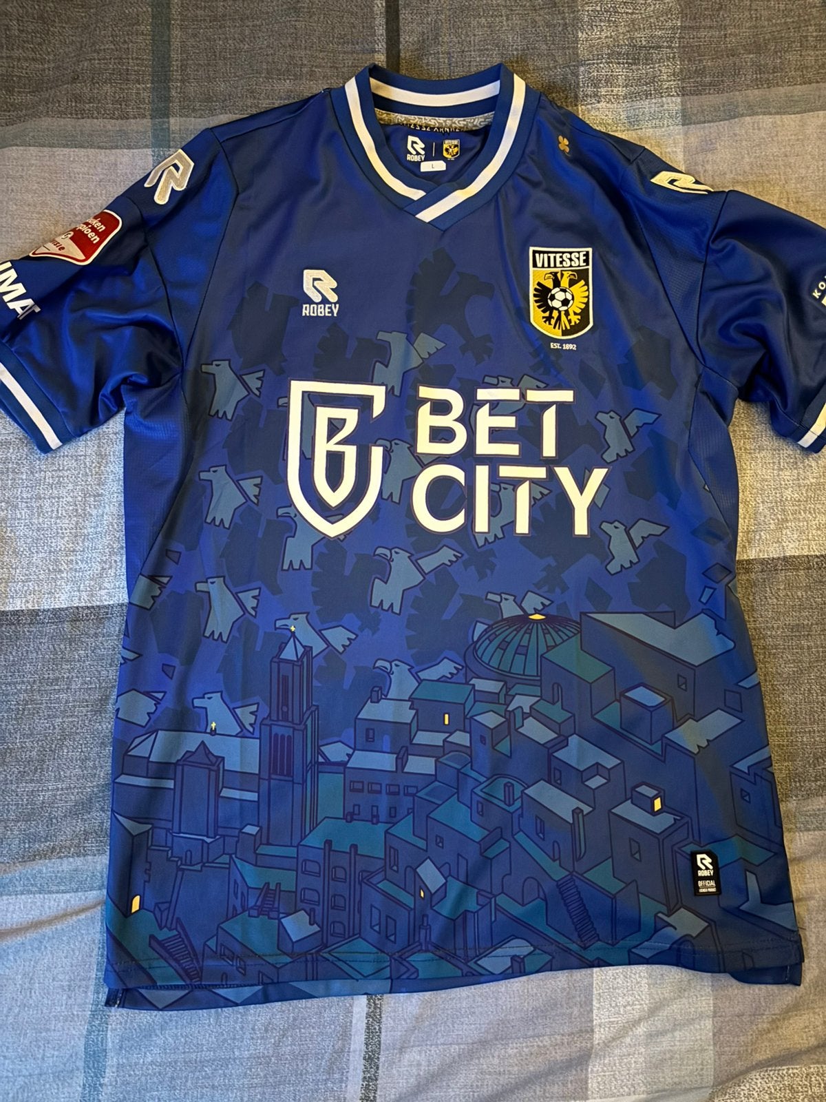 Vitesse Robey uitshirt 24/25 (L) #98 Gudelj, Ophalen of Verzenden, Zo goed als nieuw, Vitesse, Shirt