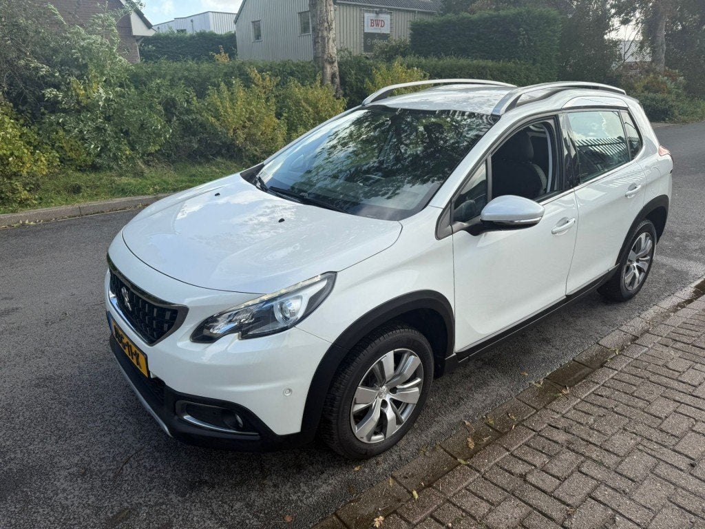 Peugeot 2008 Pure Tech Active Automaat *carplay*Navi*cruise, Auto's, 1199 cc, Met garantie (alle), 610 kg, 1125 kg