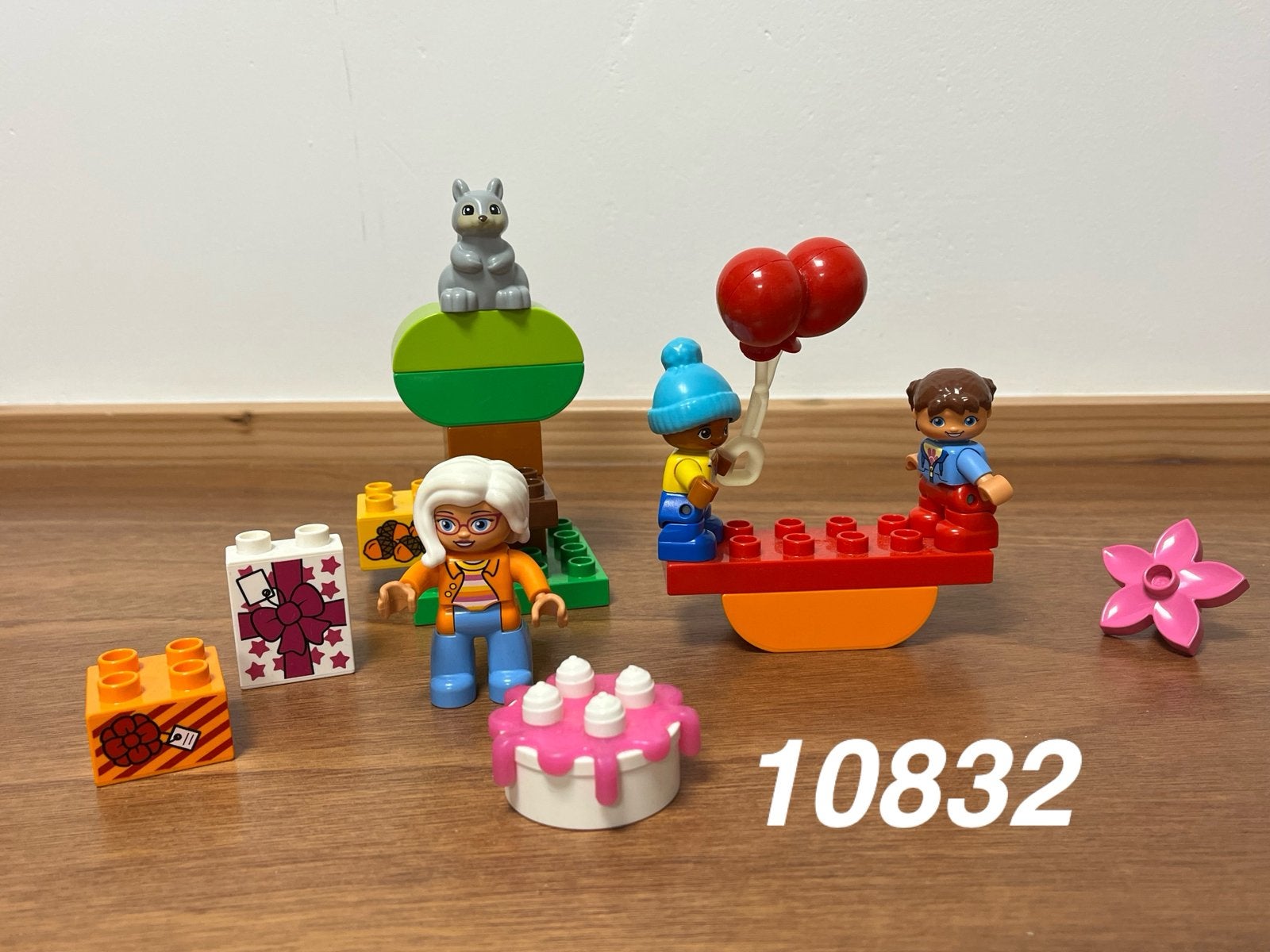 Duplo picknick met 3 poppetjes en eekhoorn 10832 (compleet), Kinderen en Baby's, Speelgoed | Duplo en Lego, Ophalen of Verzenden