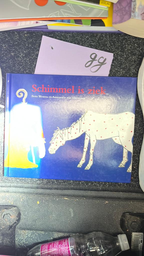 Schimmel is ziek - Kinderboek, Fictie algemeen, Jongen of Meisje, Ophalen of Verzenden, Zo goed als nieuw