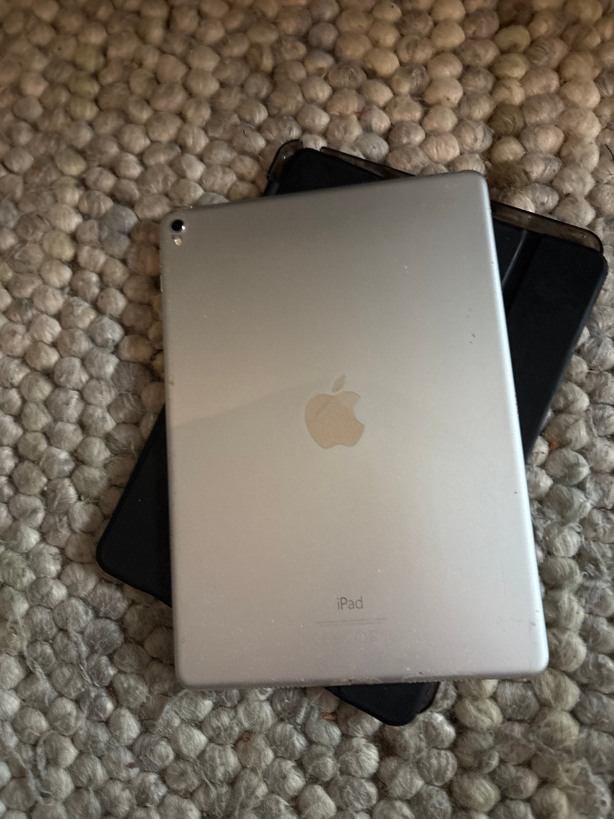 Apple iPad Air 2 16GB Wi-Fi Zilver met hoesje, Computers en Software, Apple iPads, 10 inch, Gebruikt, Apple iPad Air, Ophalen of Verzenden