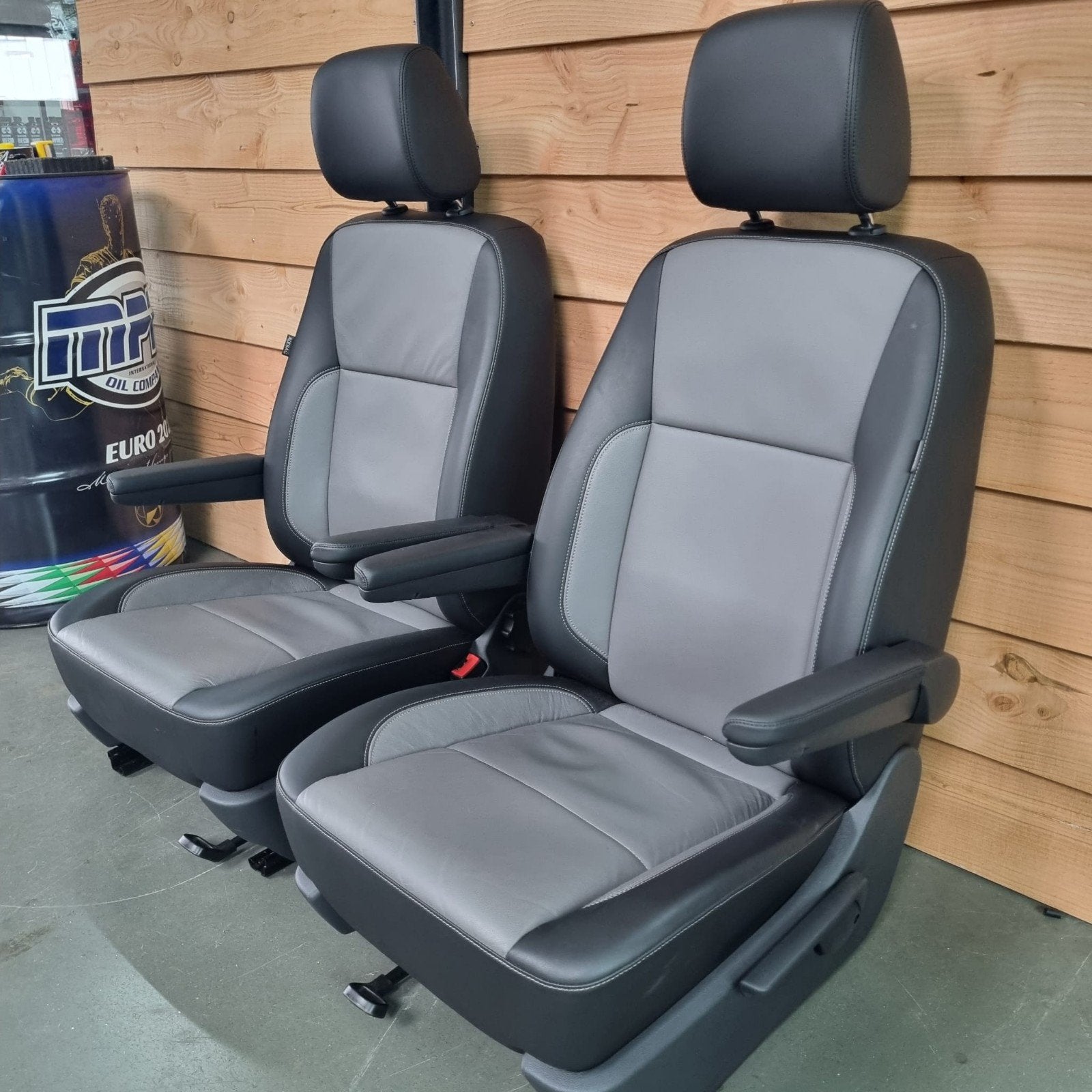 Transporter T6.1 Caravelle Multivan Stoelen met Verwarming, Auto-onderdelen, Ophalen of Verzenden, Gebruikt, Volkswagen