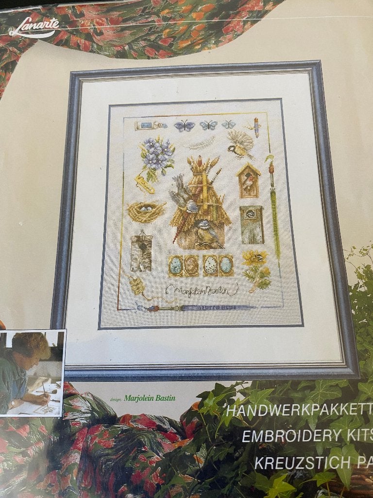 BORDUURPAKKET LANARTE MARJOLEIN BASTIN COLLAGE VOGELHUISJES, Verzenden, Nieuw, Borduurpakket