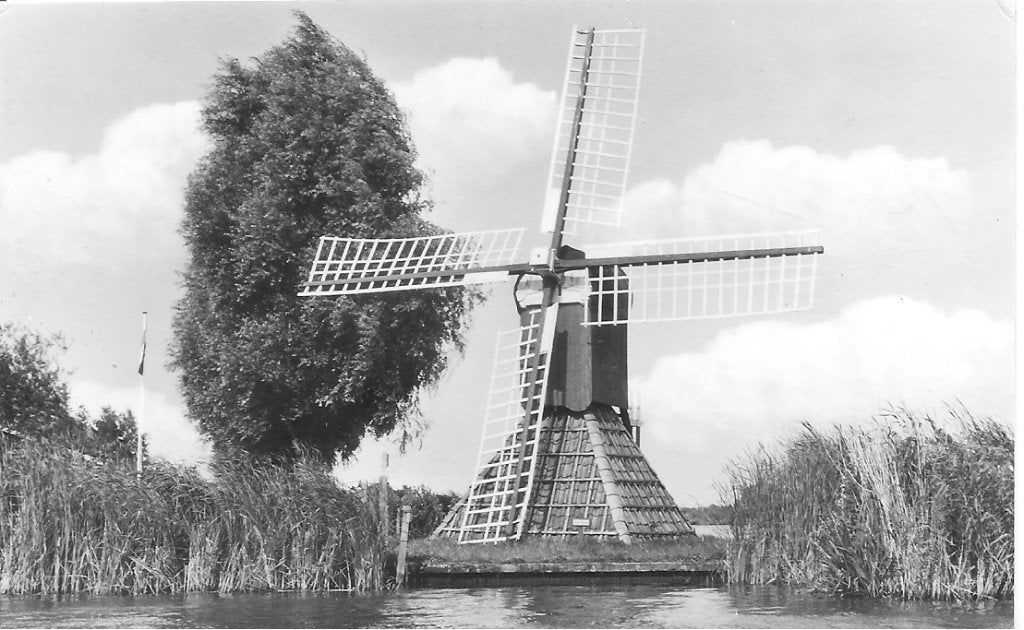 Ansichtkaart Grouw, molen aan het Pikmeer (1974), Ophalen of Verzenden, 1960 tot 1980, Ongelopen, Friesland