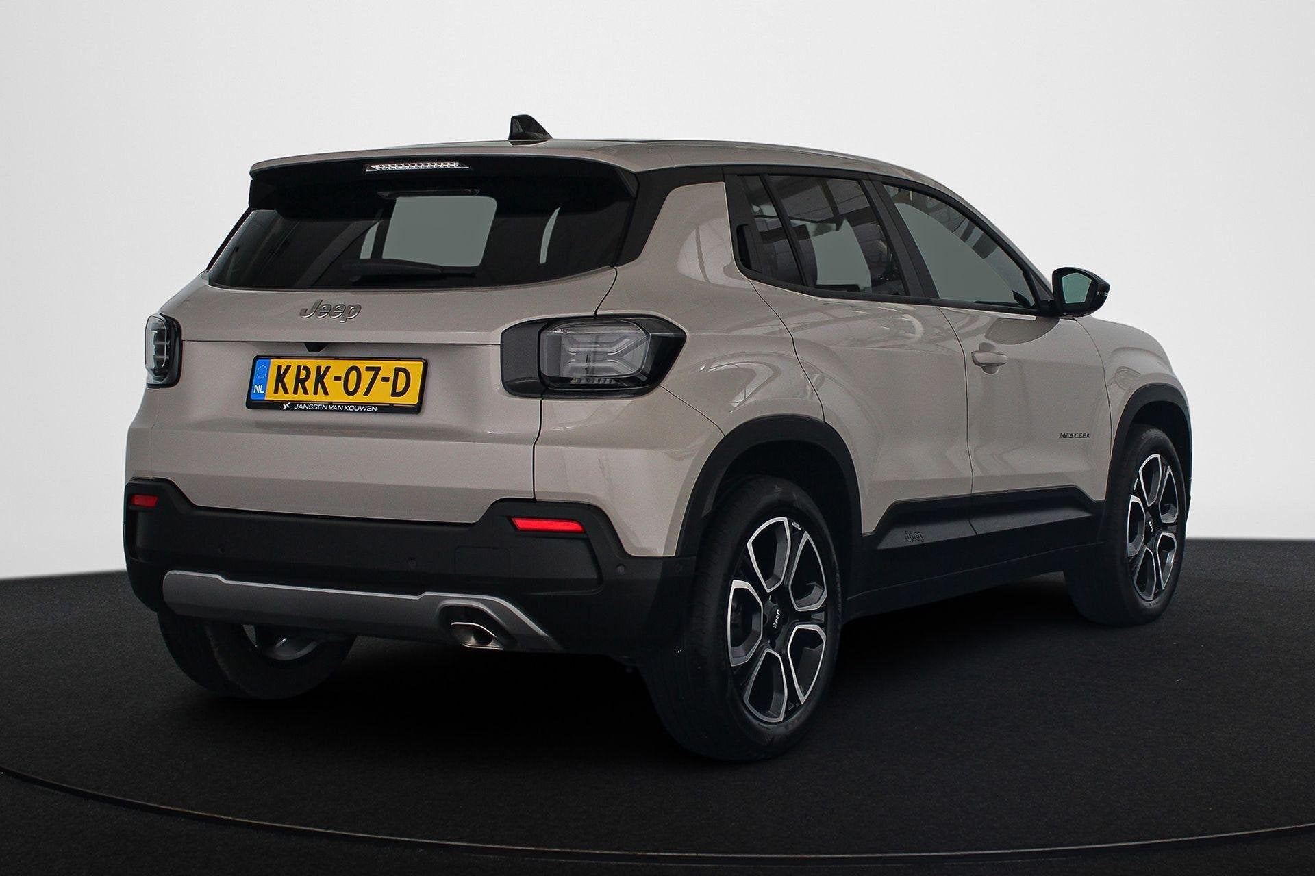 Jeep Avenger 1.2 e-Hybrid Summit Adaptive Cruise Keyless JBL, Auto's, Gebruikt, 1199 cc, 620 kg, Bedrijf