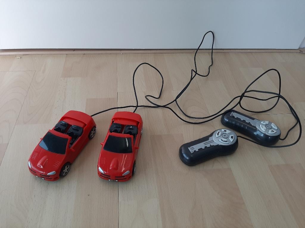 2x Auto Sportwagen Rood + Afstandsbediening | Speelgoed Auto, Ophalen, Gebruikt, Afstandsbediening