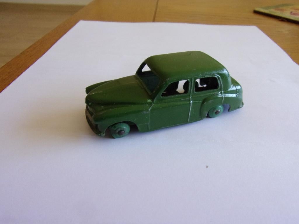 dinky Hillman minx, Hobby en Vrije tijd, Modelauto's | 1:43, Ophalen of Verzenden, Nieuw, Auto, Dinky Toys