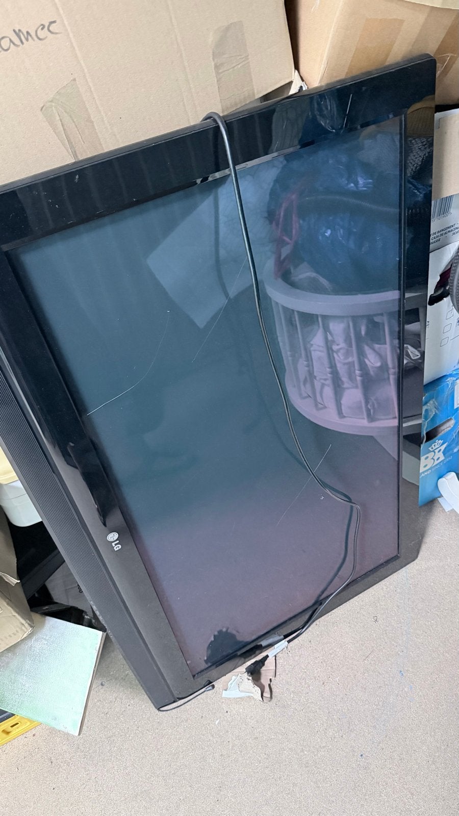 LG TV met beschadigd scherm - voor onderdelen, Ophalen, LCD, Niet werkend, LG