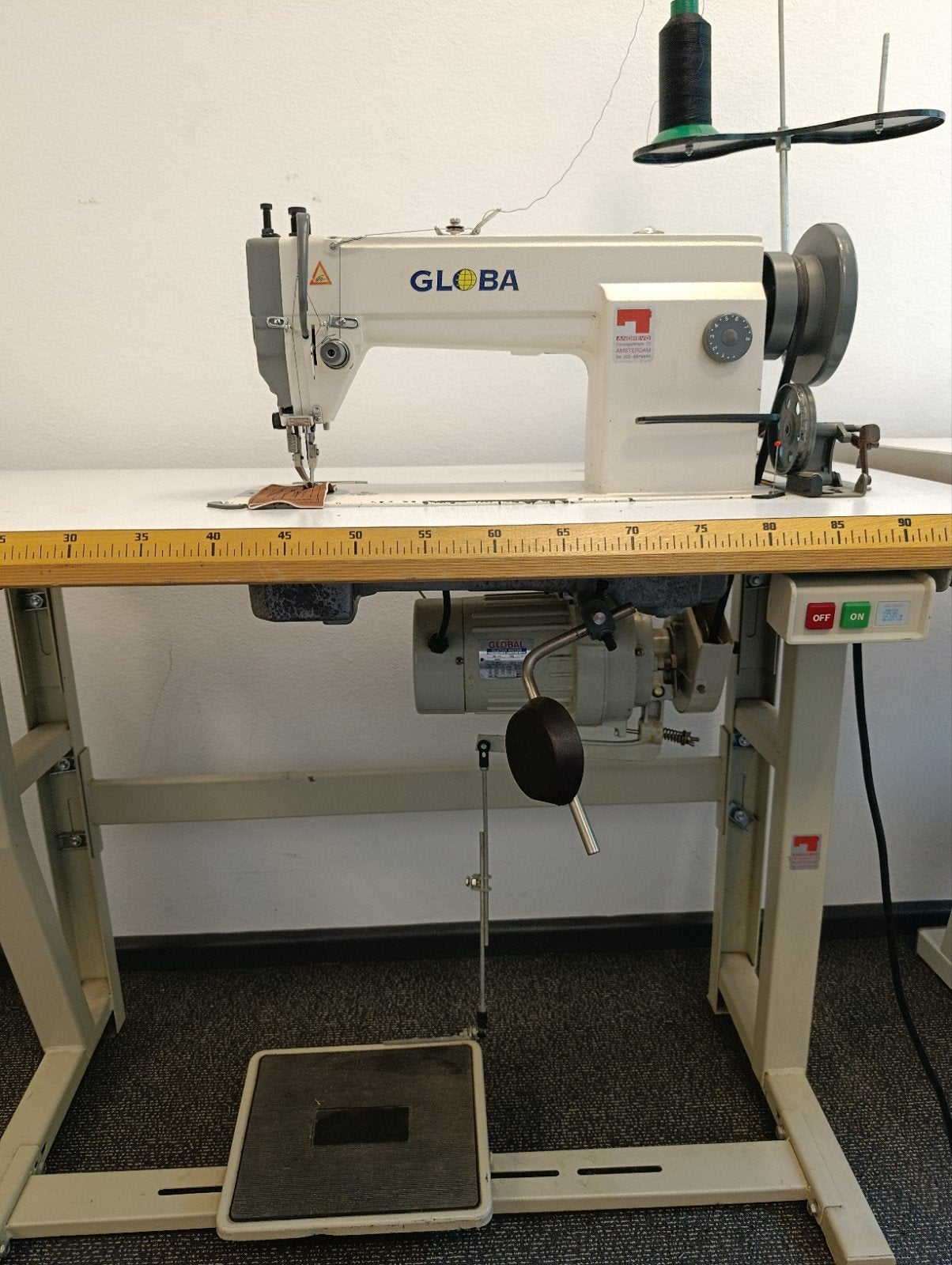 3 voudige transport
Industriële naaimachine, Ophalen