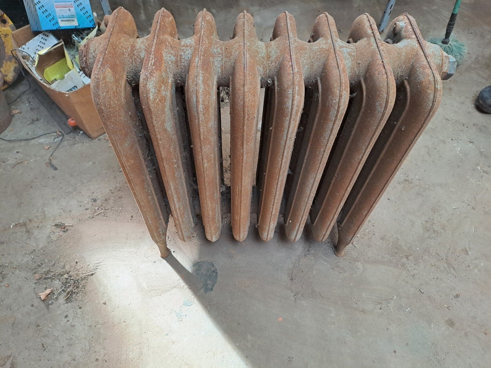 Antieke gietijzeren radiator - decoratief element, Doe-het-zelf en Verbouw, Ophalen, Gebruikt, Radiator, 60 tot 150 cm