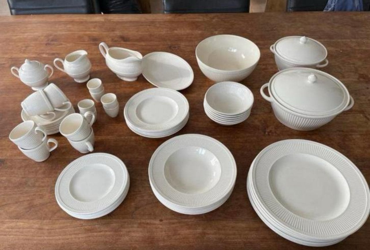 Wedgwood windsor servies compleet, Ophalen of Verzenden, Zo goed als nieuw, Aardewerk, Compleet servies
