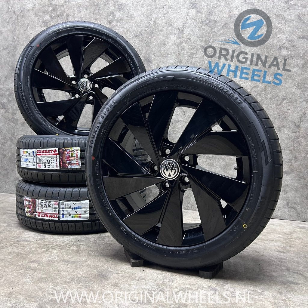 zwarte 17 inch Belmont velgen + zomerbanden VW Golf, Auto-onderdelen, Banden en Velgen, Gebruikt, Banden en Velgen, 17 inch, Personenwagen
