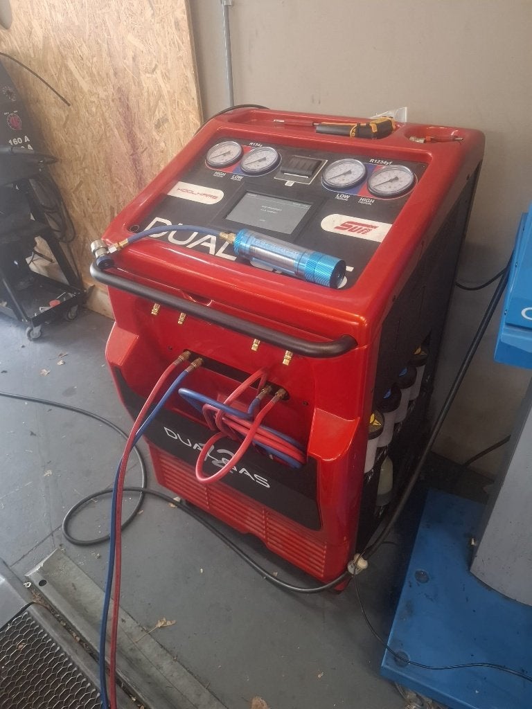 Airco vullen of repareren - Geen lange wachttijden, Auto-onderdelen, Ophalen of Verzenden, Gebruikt, Skoda