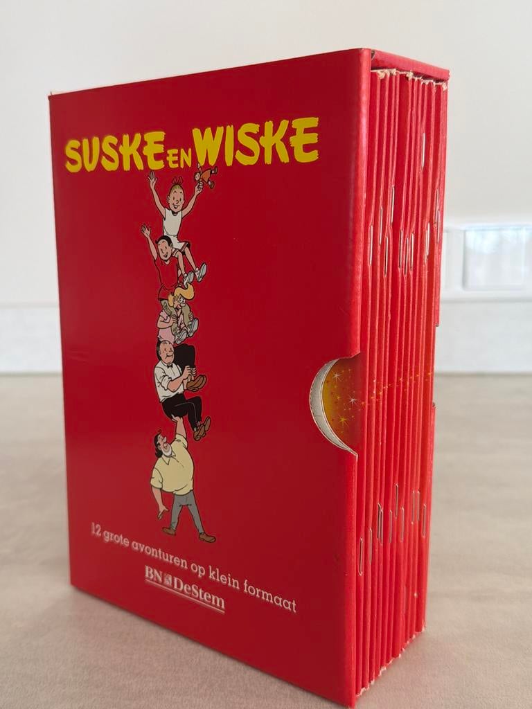 Suske en Wiske: 12 grote avonturen op klein formaat, Meerdere stripboeken, Ophalen of Verzenden, Zo goed als nieuw