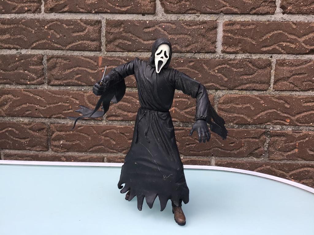 Scream ghostface verzendkosten 13€, Verzamelen, Film en Tv, Ophalen of Verzenden, Zo goed als nieuw, Film, Actiefiguur of Pop