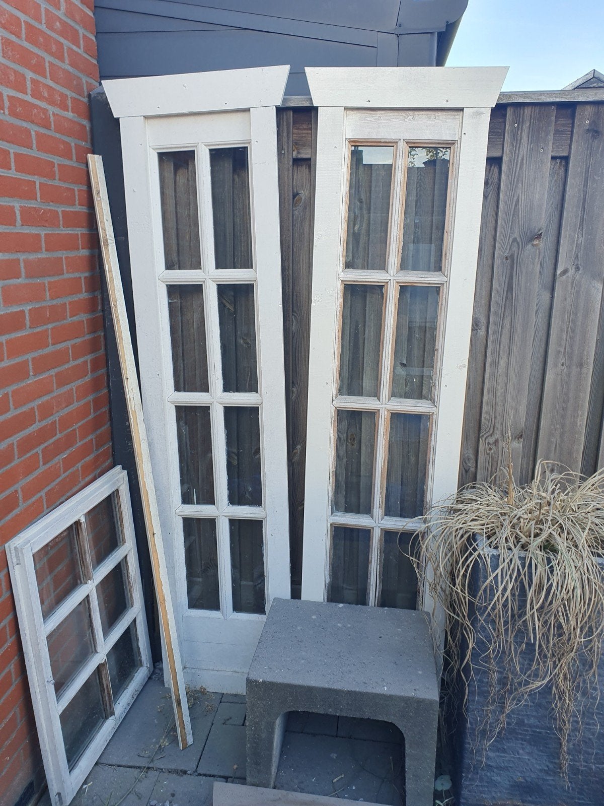 Oude ramen met kozijn - decoratief of voor hergebruik, Gevelraam of Ruit, Gebruikt, 80 tot 120 cm, 160 cm of meer