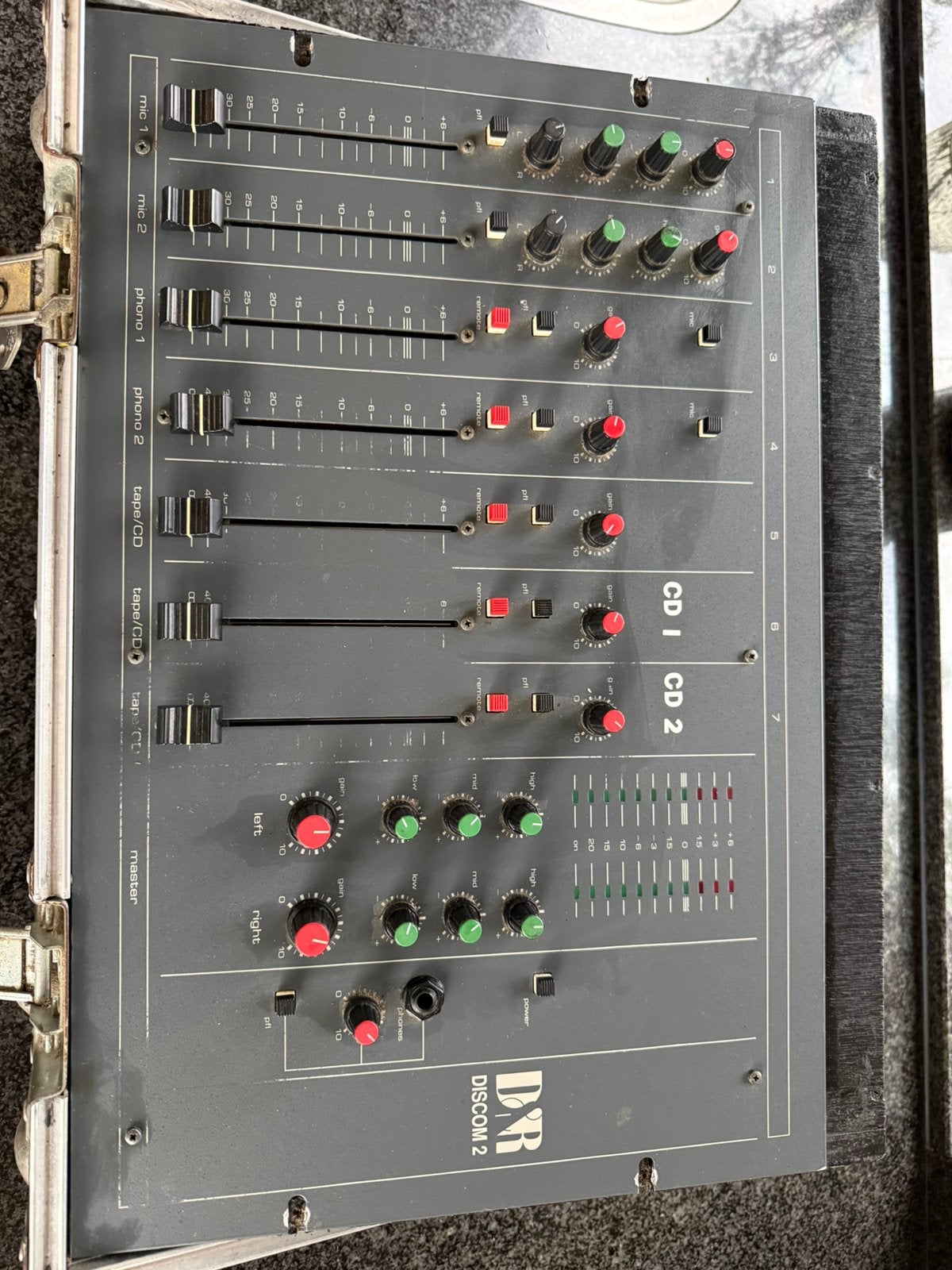 Mengpaneel D&R Discom 2 in flightcase, Muziek en Instrumenten, Mengpanelen, Ophalen, Gebruikt