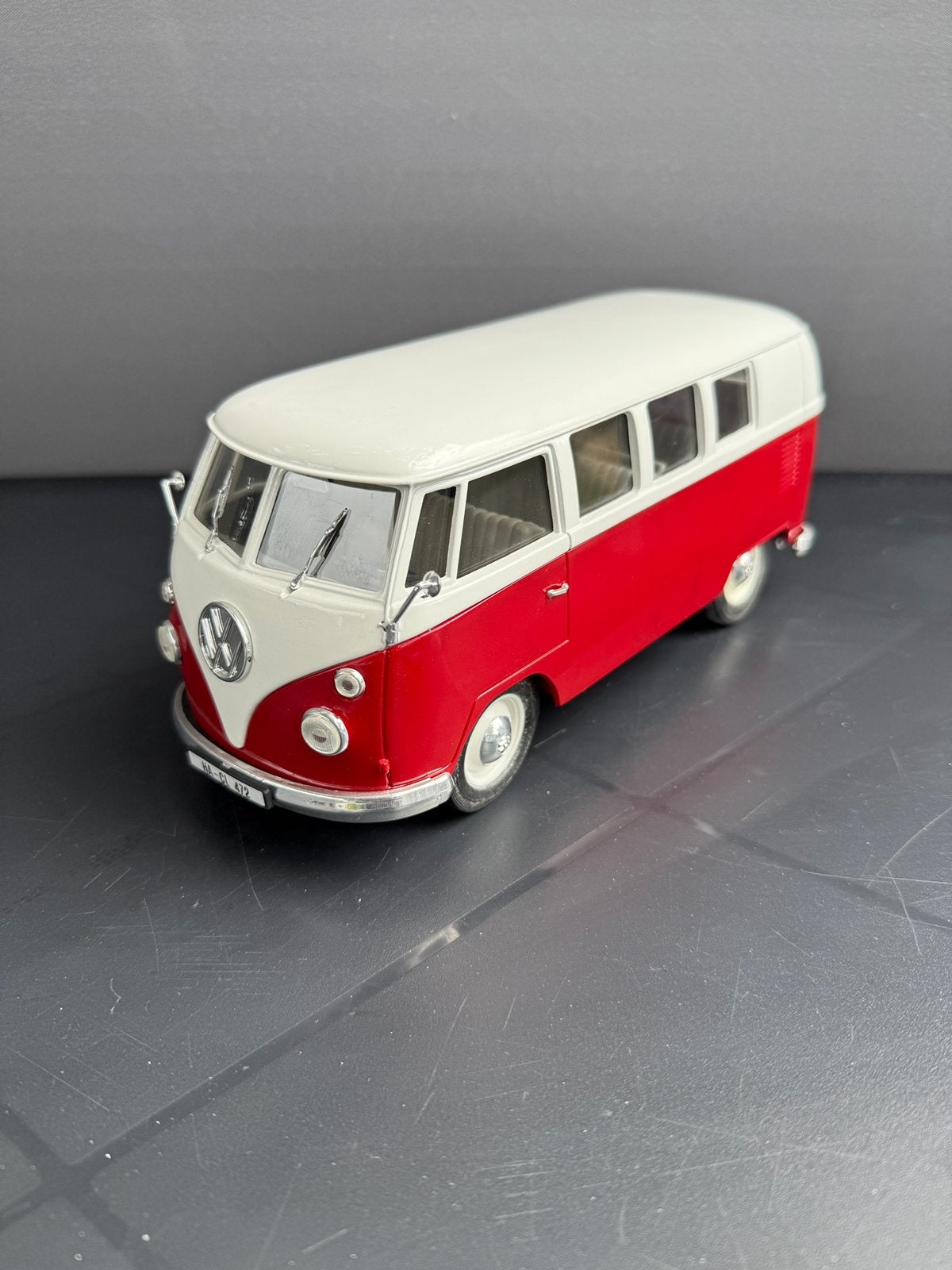 Volkswagen VW Bus T1 Samba 1/18 Solido, Hobby en Vrije tijd, Ophalen of Verzenden, Zo goed als nieuw