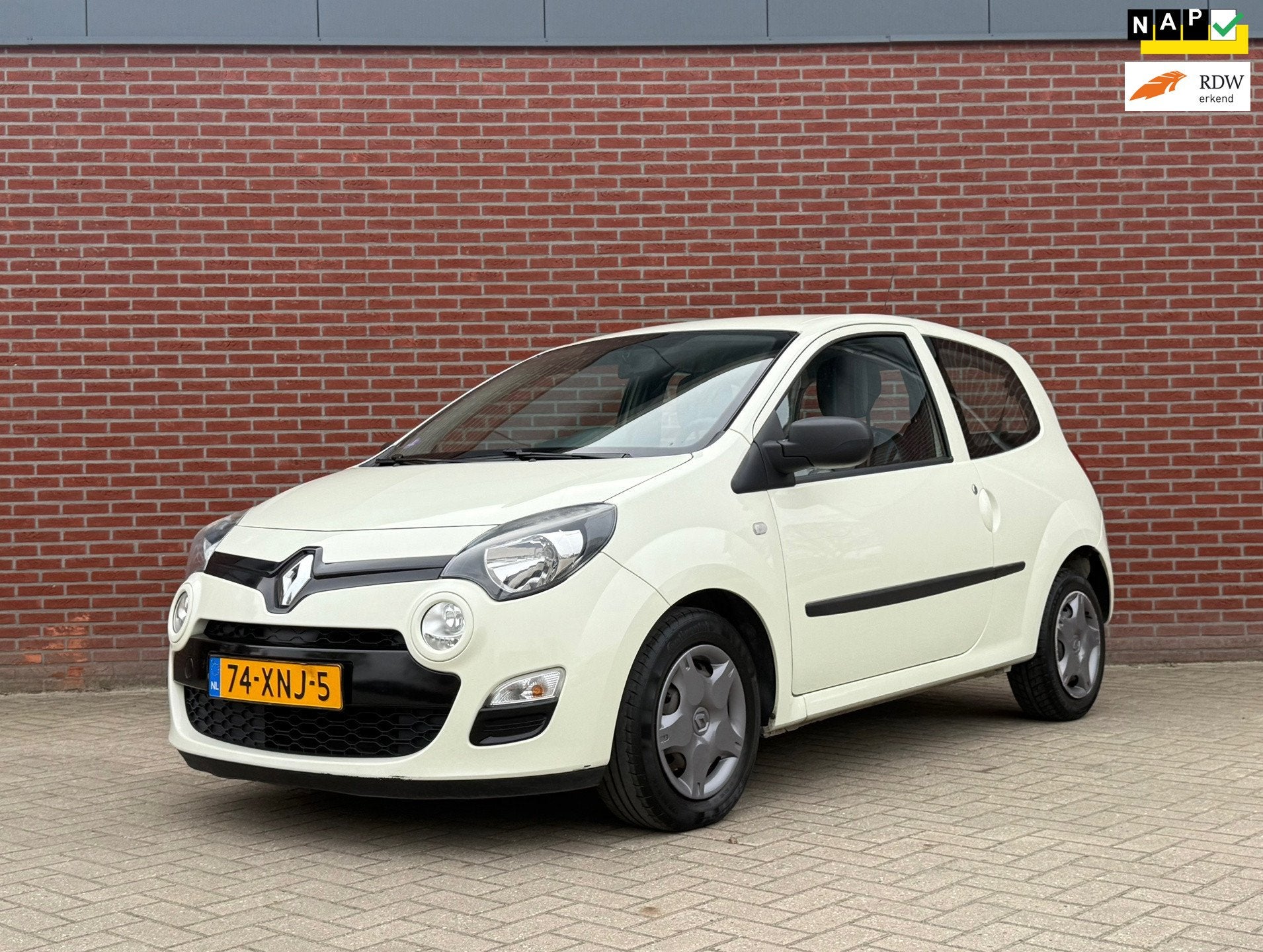 Renault Twingo 1.2 16V Authentique Nap / Cruise Control / El, Auto's, Voorwielaandrijving, Twingo, Gebruikt, 4 cilinders