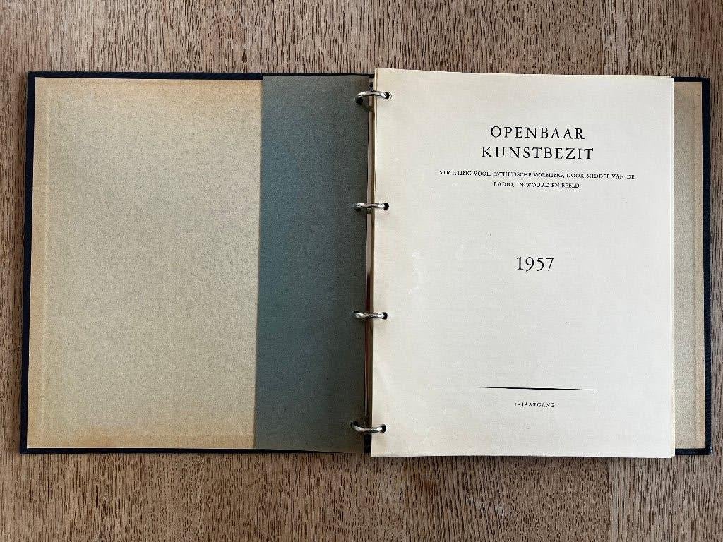complete 1e jaargang Openbaar Kunstbezit in album, Gelezen, Diverse auteurs, Ophalen of Verzenden, Schilder- en Tekenkunst