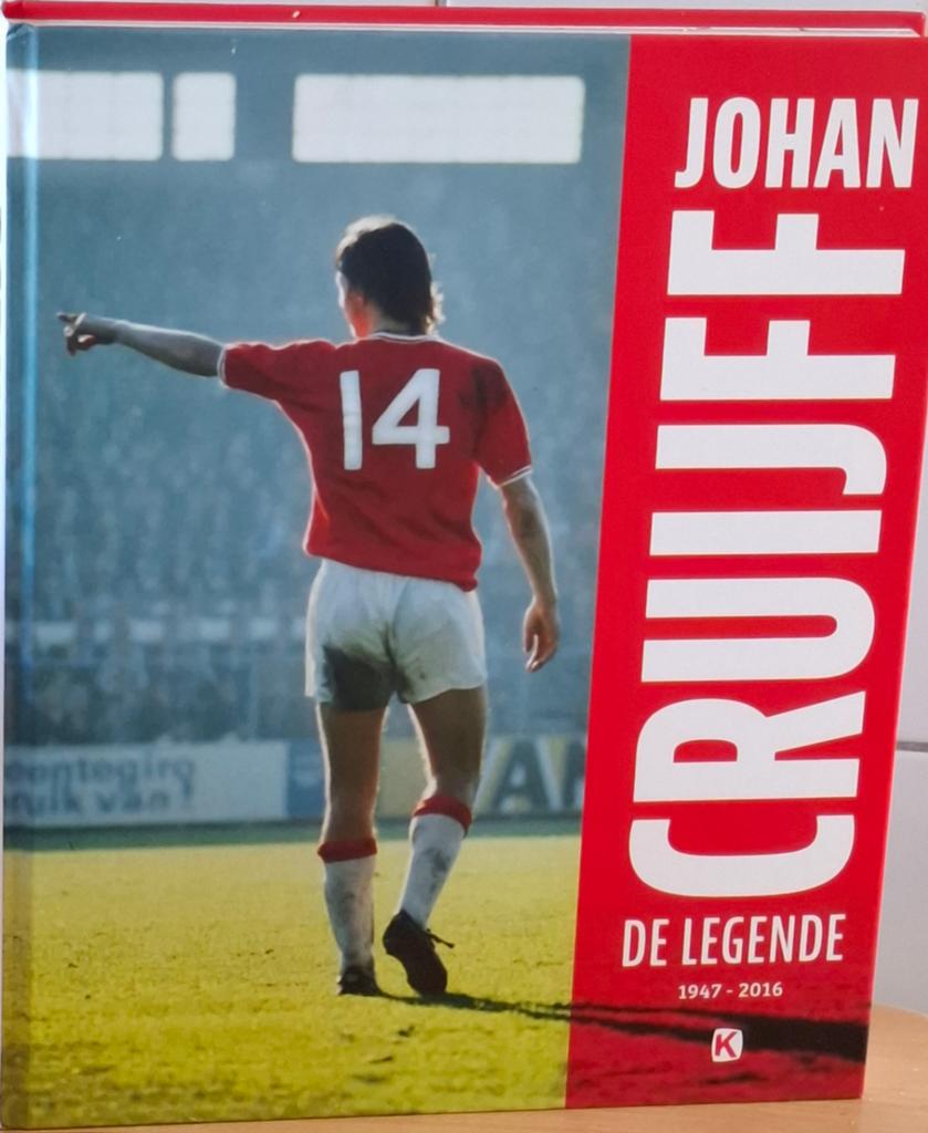 CRUIJFF : De legende. 1947-2016. HC. Gr. formaat boek., Ophalen, Zo goed als nieuw, Overige binnenlandse clubs, Boek of Tijdschrift
