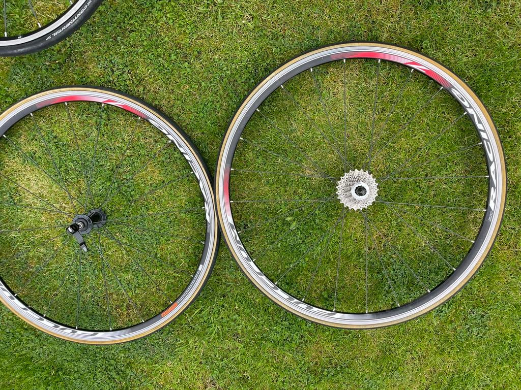 Mavic Ksyrium Elite en Fulcrum Racing 2 voor en 1 achter, Fietsen en Brommers, Fietsonderdelen, Wiel, Gebruikt, Ophalen of Verzenden
