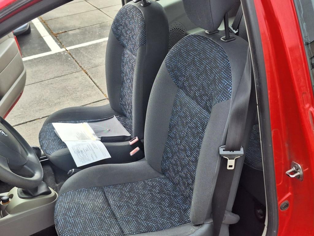 Renault Twingo €850,- TEKST GOED LEZEN !, Auto's, Renault, Voorwielaandrijving, Twingo, Gebruikt, 31 €/maand
