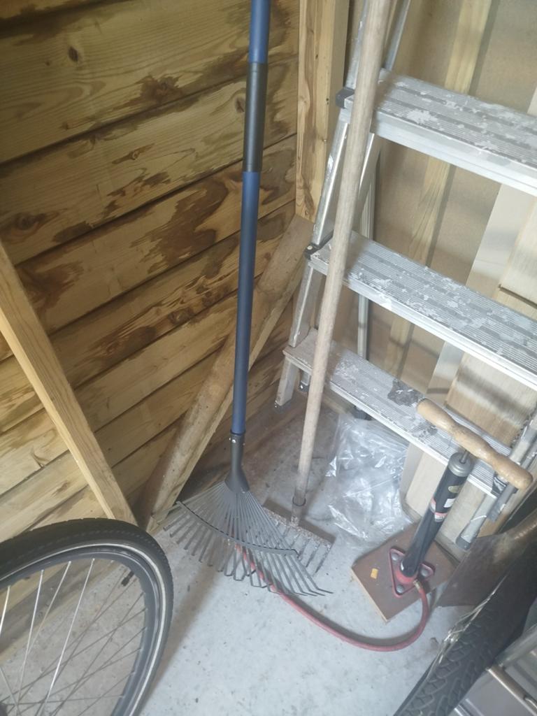 Gratis harken 2 stuks, Tuin en Terras, Ophalen, Gebruikt, Kunststof, Overige typen