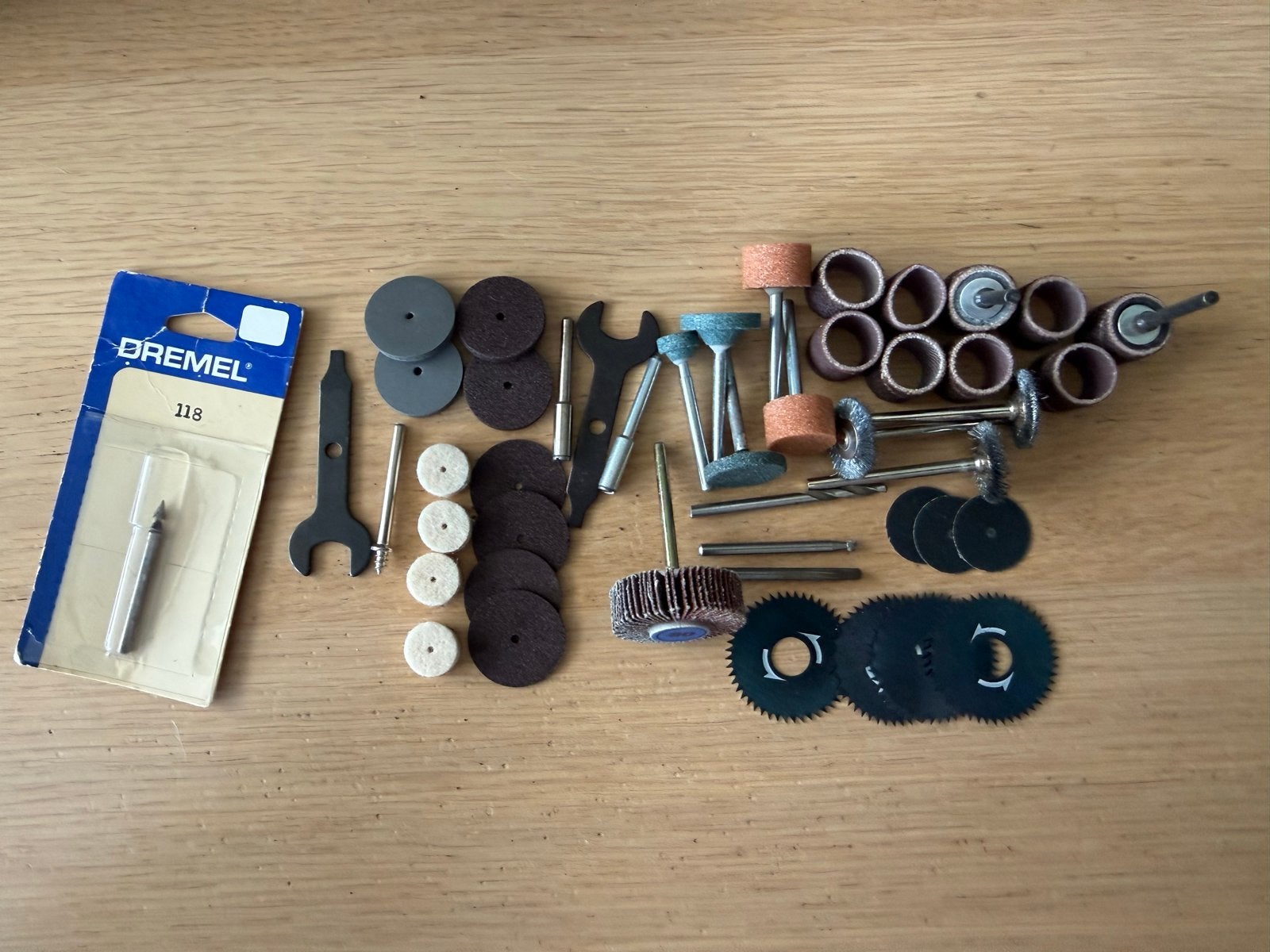 Diverse nieuwe Dremel opzetstukken en accessoires, Ophalen of Verzenden, Nieuw, Overige typen, Bosch