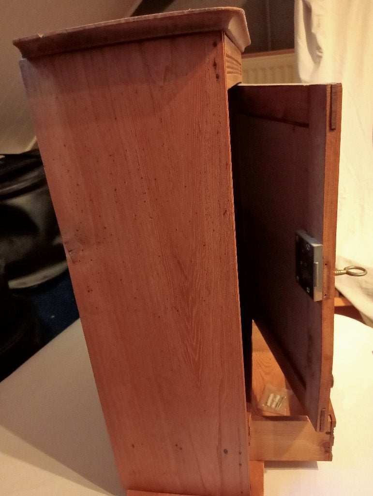 Te koop Antiek medicijnkastje, Ophalen