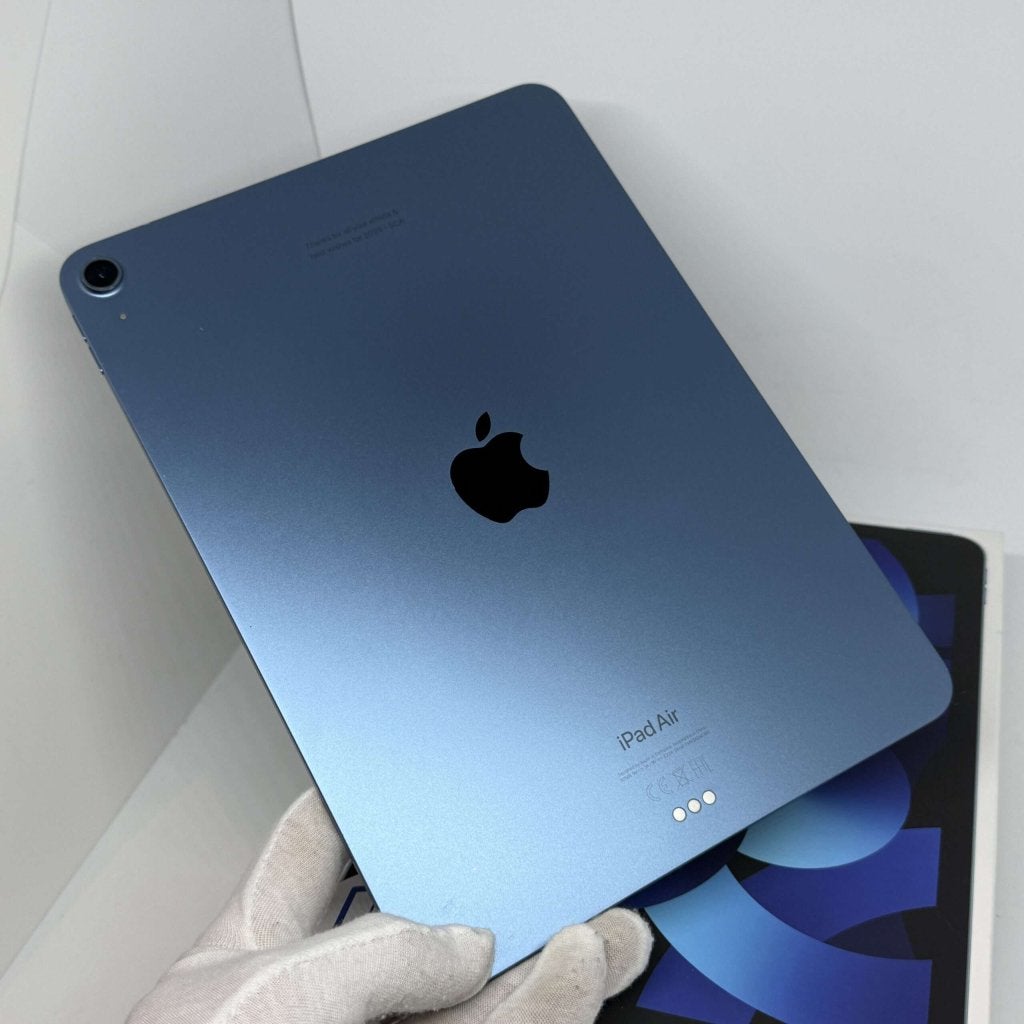 iPad Air 5e M1 256GB blauw /licht gebruikt /84% batt /garant, Computers en Software, Apple iPads, Apple, Zo goed als nieuw, Support@apple.com