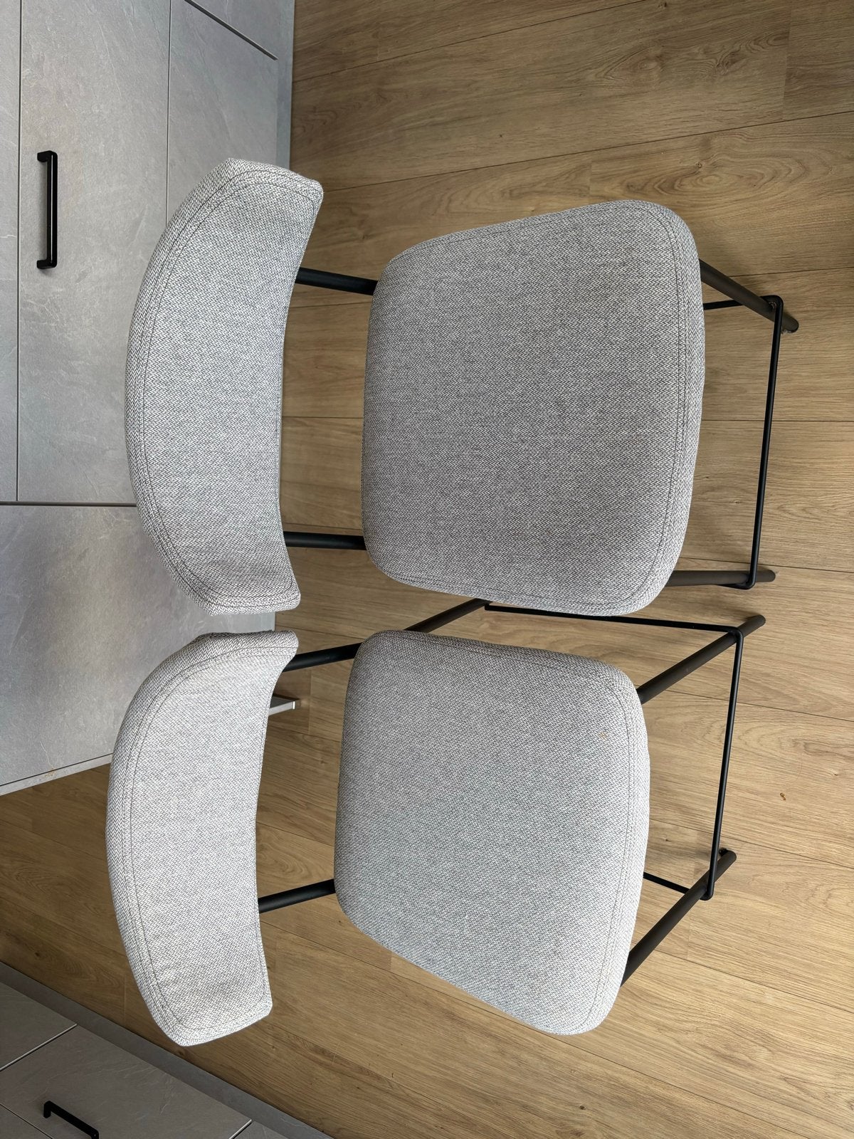 Set van 2 moderne barkrukken met rugleuning, Met voetsteun, 60 tot 90 cm, Ophalen of Verzenden, Zo goed als nieuw