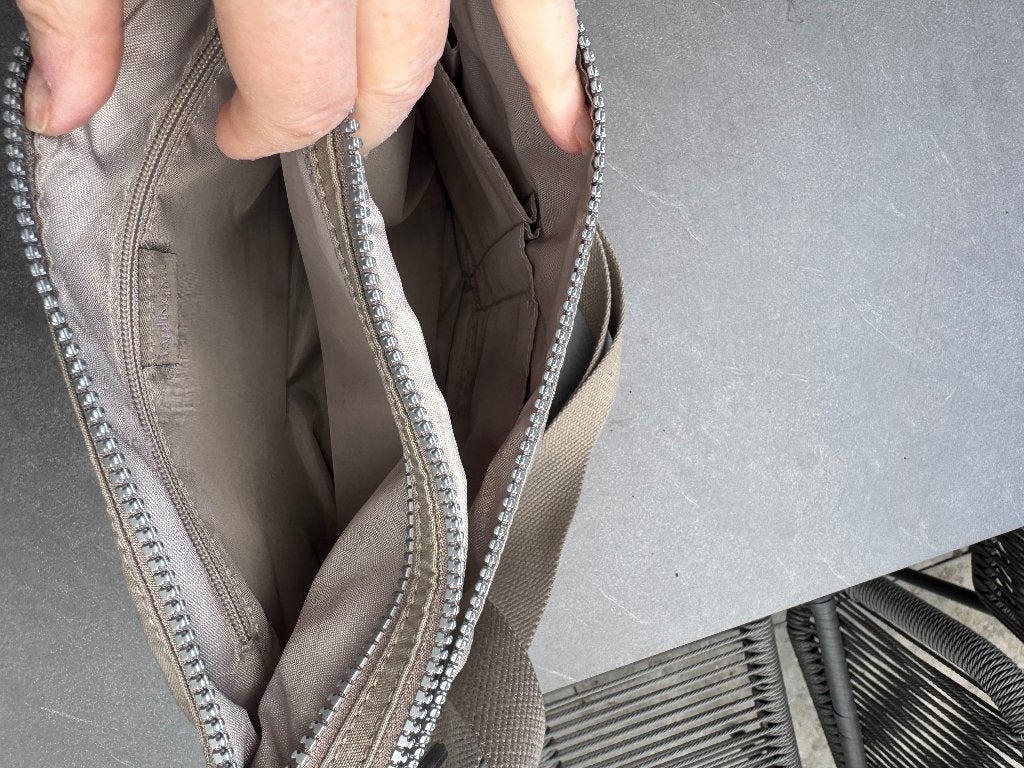 Taupe handtas van Kipling z.g.a.n., Ophalen of Verzenden, Zo goed als nieuw, Beige, Handtas