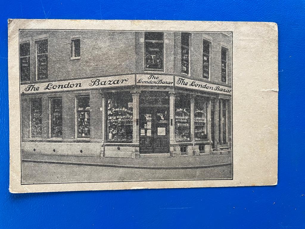 ansichtkaart van Schiedam, The London Bazar., Verzenden, 1920 tot 1940, Zuid-Holland