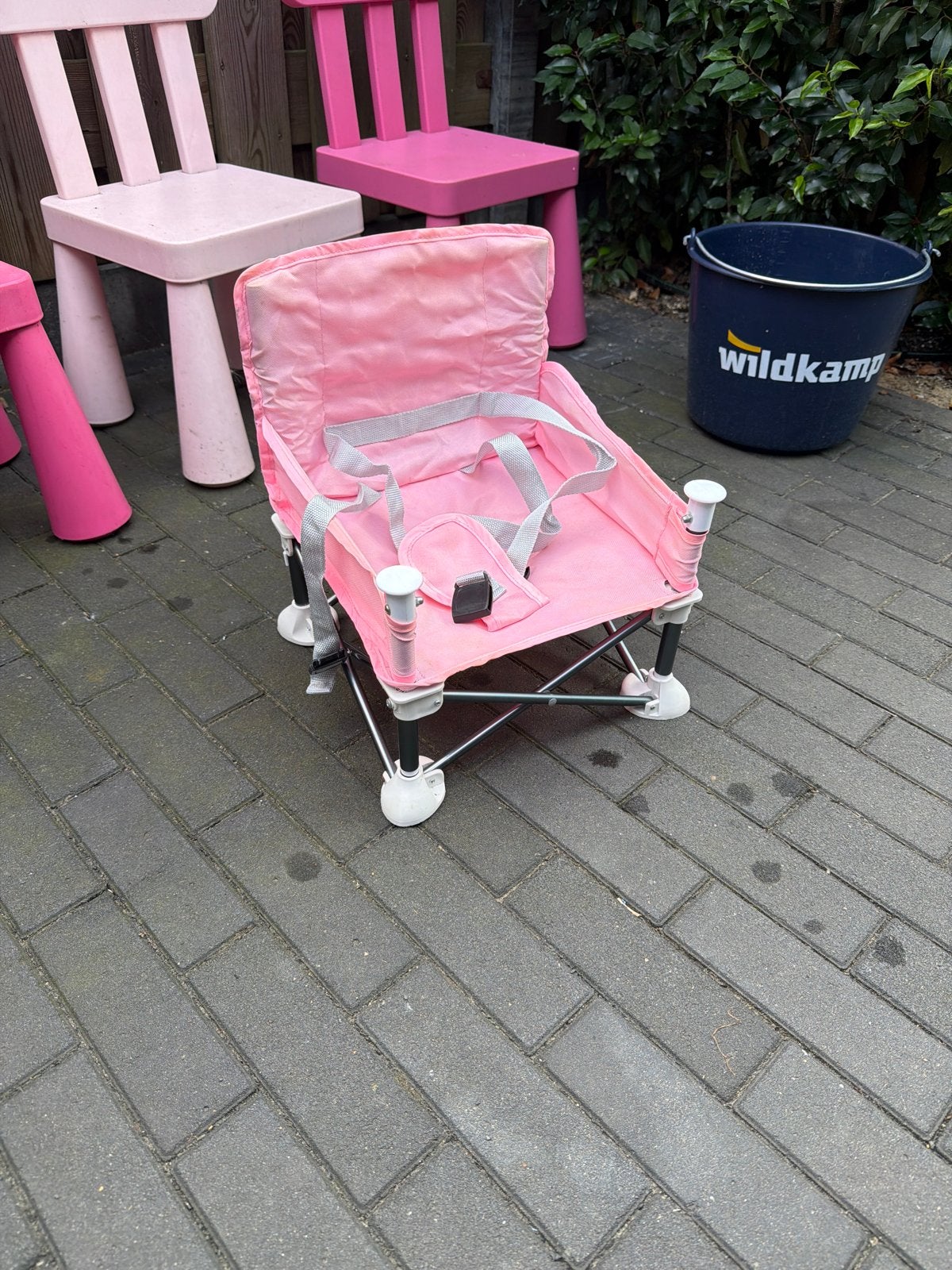 Roze opvouwbaar kinderstoeltje met gordels, Ophalen, Gebruikt, Overige typen, Gordel(s)