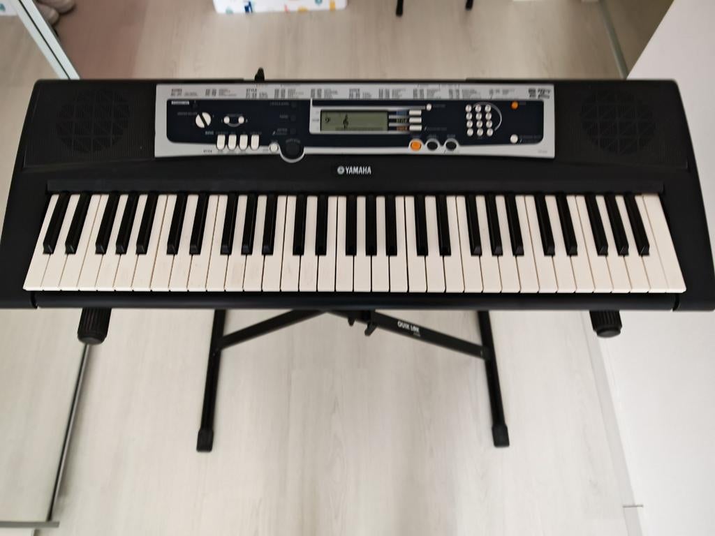Yamaha YPT-210 keyboard met standaard, Muziek en Instrumenten, Keyboards, Ophalen of Verzenden