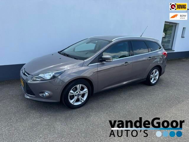 Ford Focus Wagon 1.0 EcoBoost Titanium, '12, nwe. apk, lees, Euro 5, Gebruikt, Zwart, Handgeschakeld