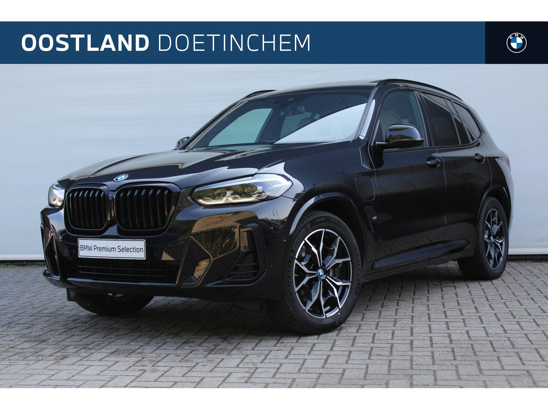 BMW X3 xDrive30e High Executive M Sport Automaat / Panoramad, Auto's, BMW, Gebruikt, Zwart, Bedrijf, Vierwielaandrijving