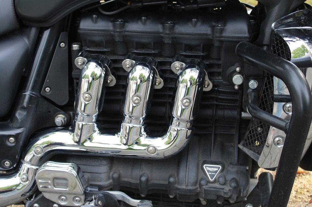 Triumph Rocket III Classic - foto 2