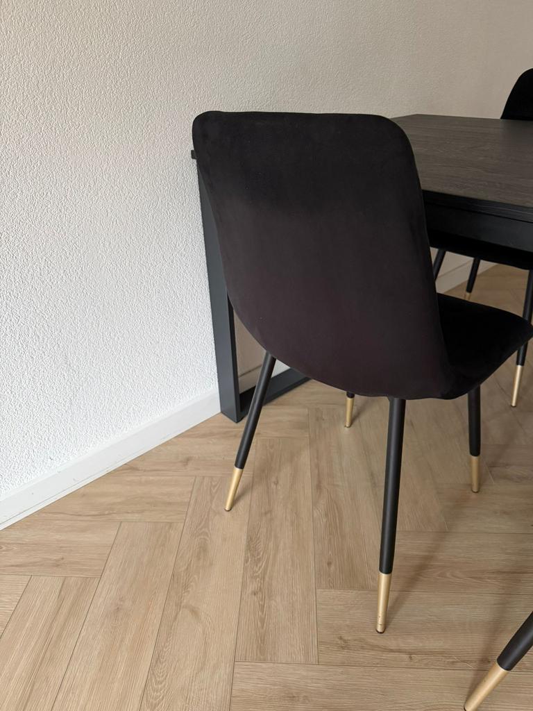 Eetkamertafel en stoelen zwart eikenkleur, Ophalen, Eikenhout, 50 tot 100 cm, Zo goed als nieuw