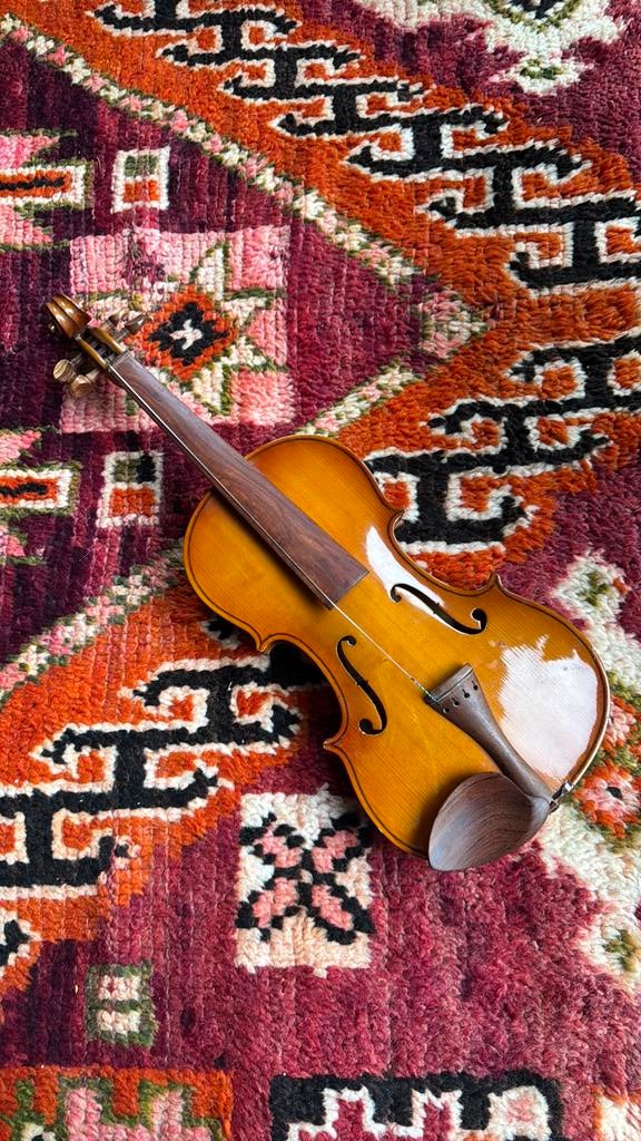 Viool met strijkstok - Nieuwe snaren nodig, Muziek en Instrumenten, Strijkinstrumenten | Violen en Altviolen, Ophalen of Verzenden