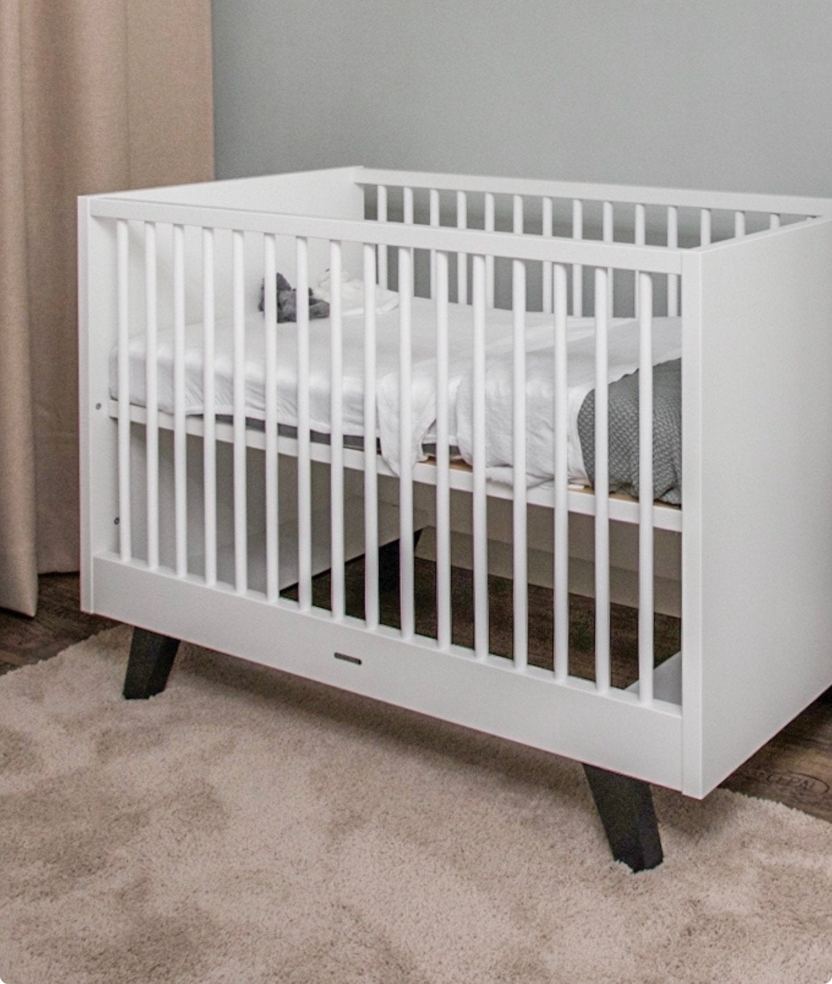 Kidsmill Lars Ledikant en Commode met Bladvergroter, Ophalen, Verstelbaar, Wit, 190 cm of minder