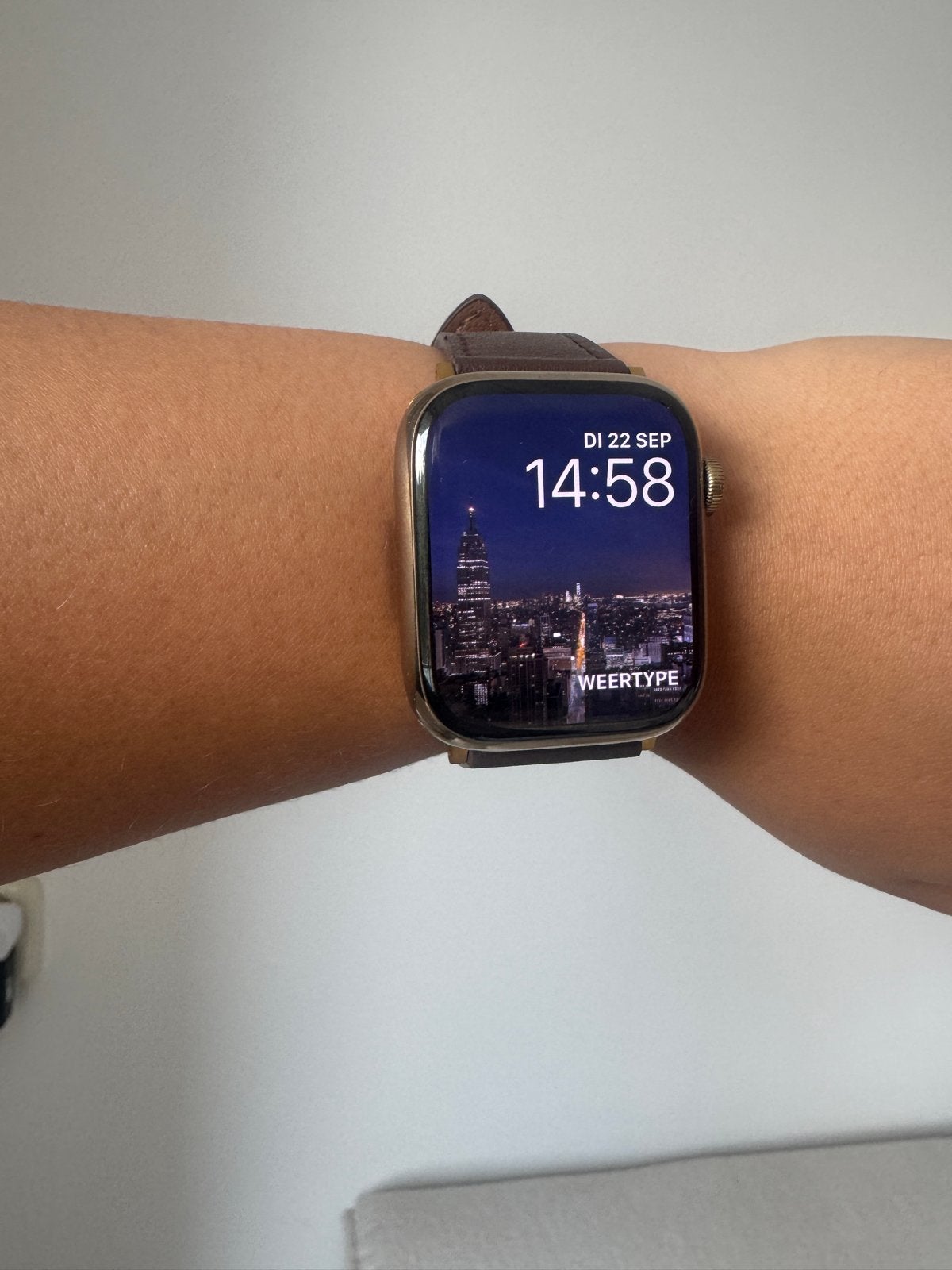 Apple Watch Series 7 45 mm RVS Gold  [wifi + cellular]