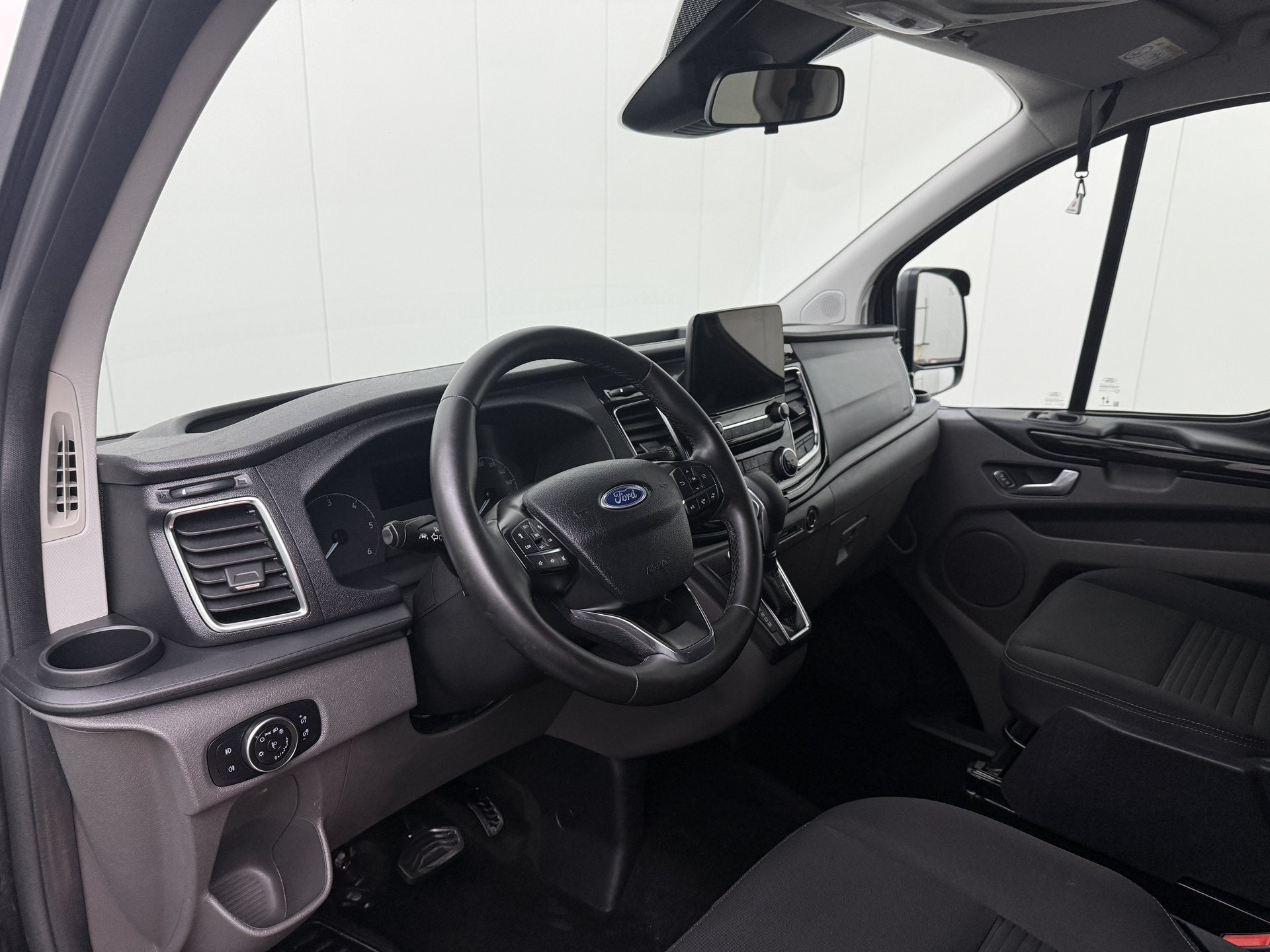 Ford Transit Custom 2.0TDCI 170PK Automaat Lang Dubbele Cabi, Auto's, Diesel, 170 pk, Ford, 1500 kg