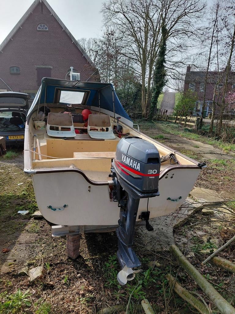 Rana 17" visboot met buitenboordmotor en trailer, Ophalen, 30 tot 50 pk, 3 tot 6 meter, Buitenboordmotor