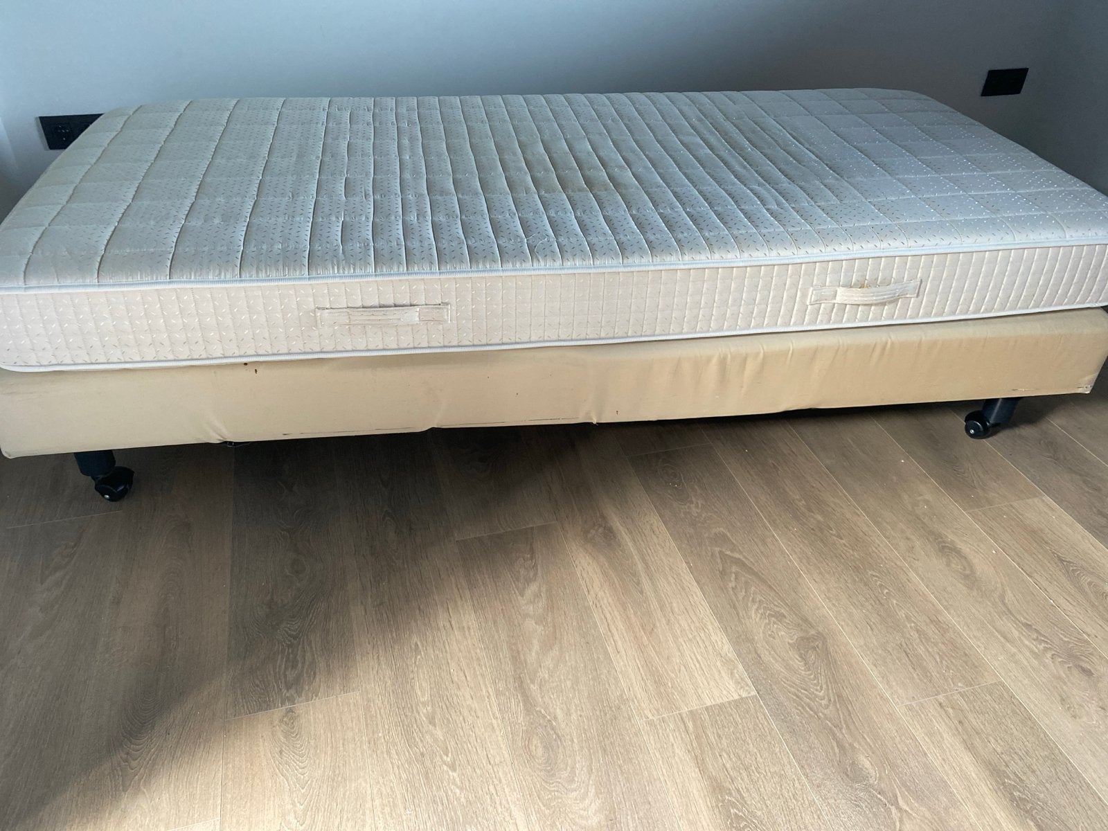 Eenpersoons Pullman Boxspring 90x200 met dekbed en overtrek, Ophalen, Gebruikt, 90 cm, Eenpersoons