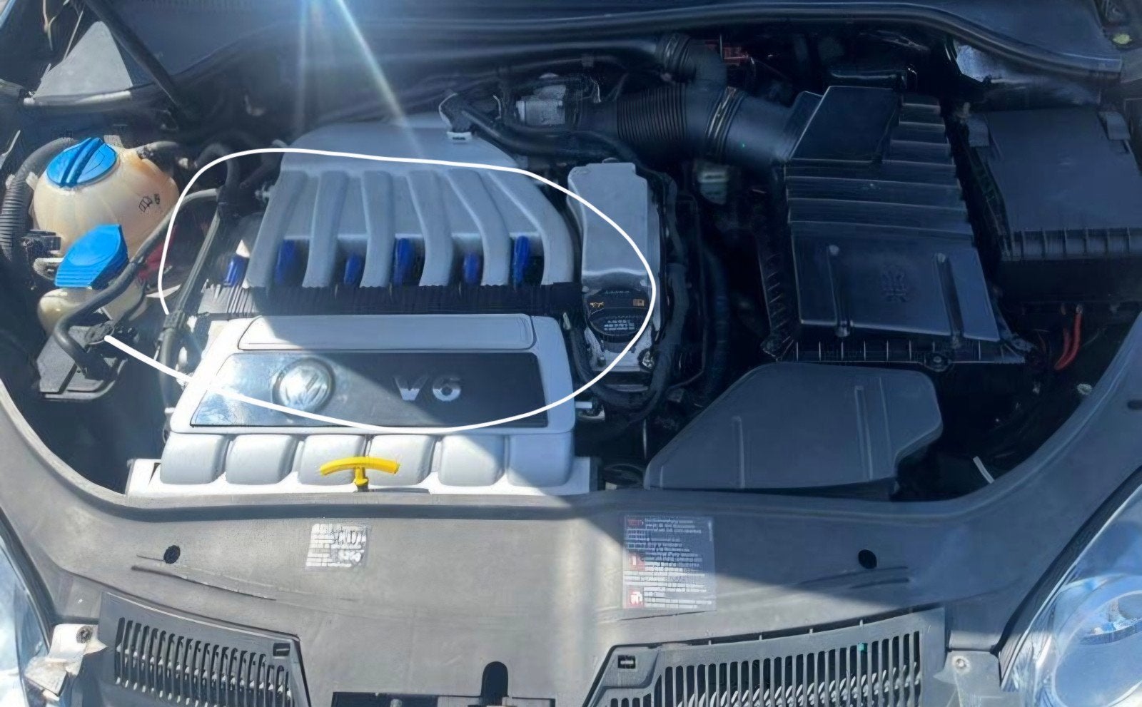 Gezocht: afdekkapjes bobine blauw voor golf 5 R32, Ophalen