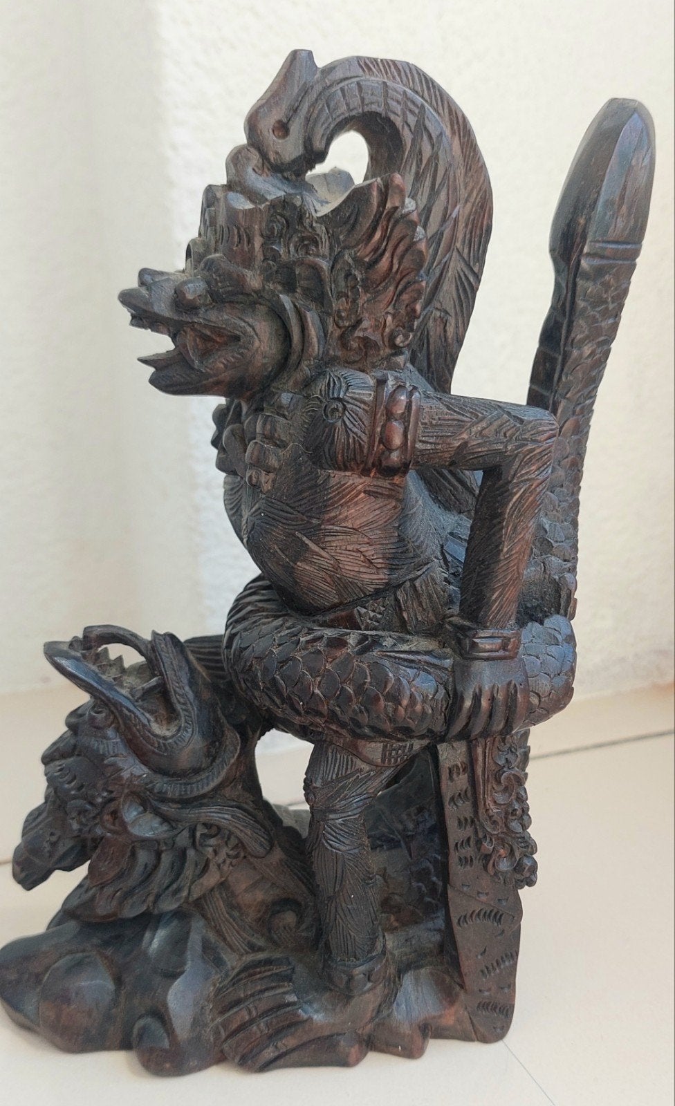 Indonesisch hardhouten beeld van Hanuman, Antiek en Kunst, Ophalen of Verzenden