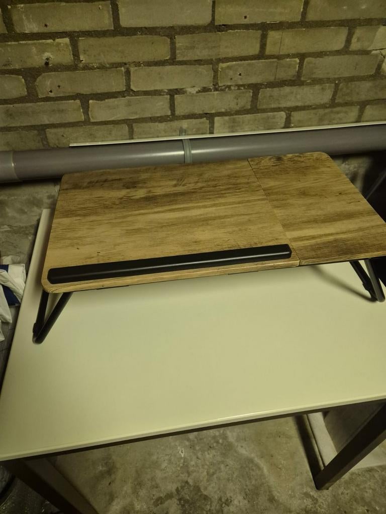 Ontbijt /werk tafeltje, Ophalen, Zo goed als nieuw, Hout