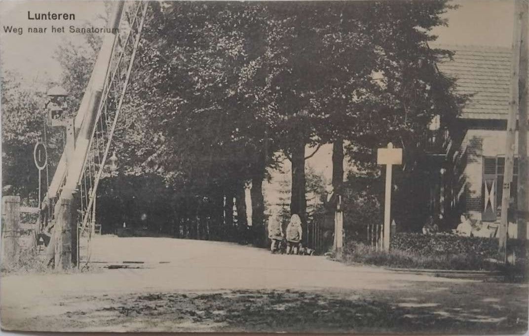Lunteren - Spoorwegovergang Weg naar Sanatorium (1912), Ophalen of Verzenden, Voor 1920, Ongelopen, Gelderland